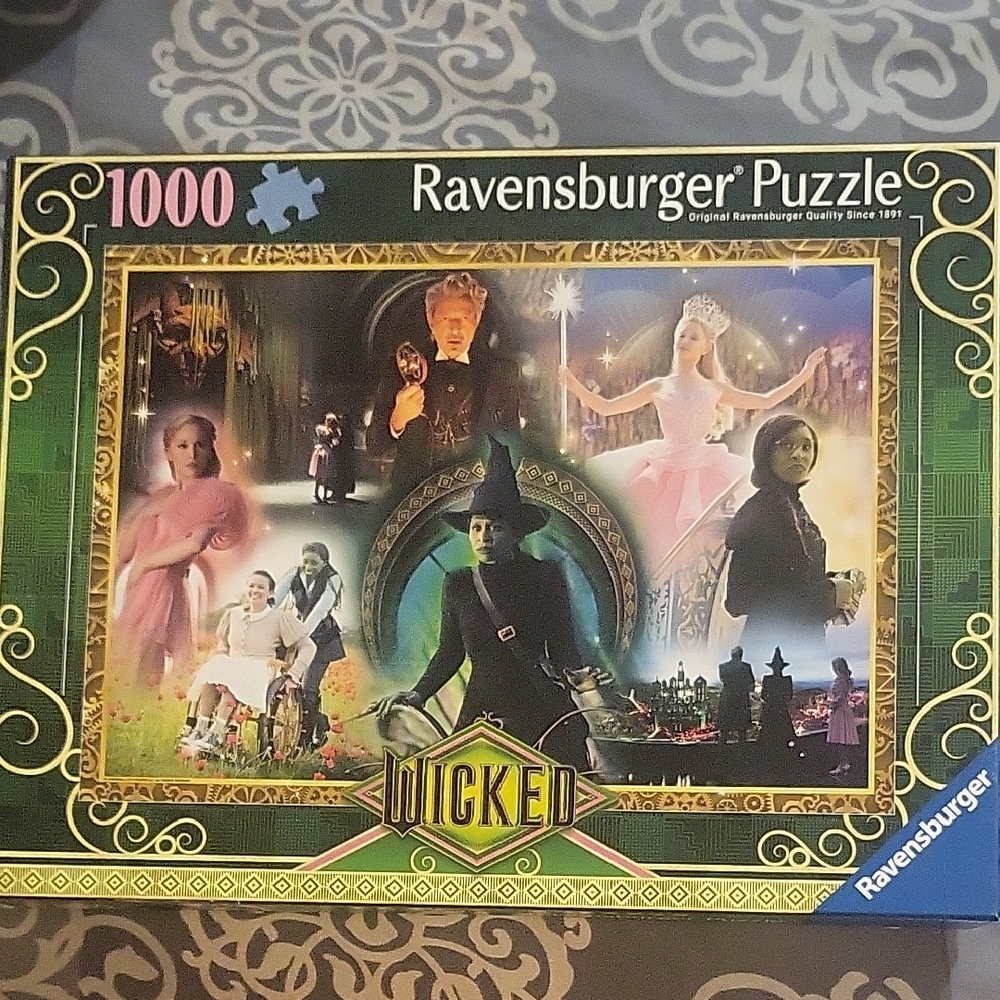 Ravensburger Wicked Puzzle - 1000 Pieces - Multicolor